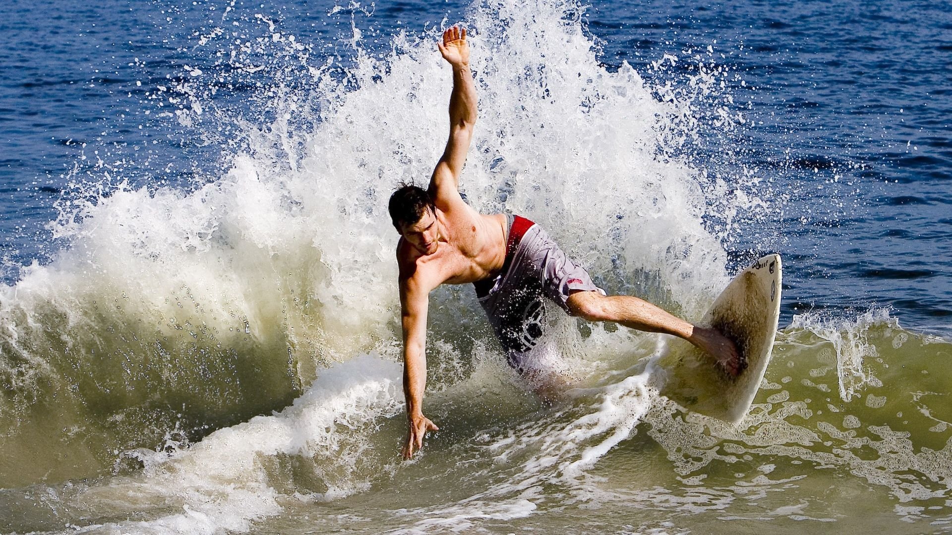 “德甲球队层层推进，胜负悬念逐步揭晓”，德甲分组