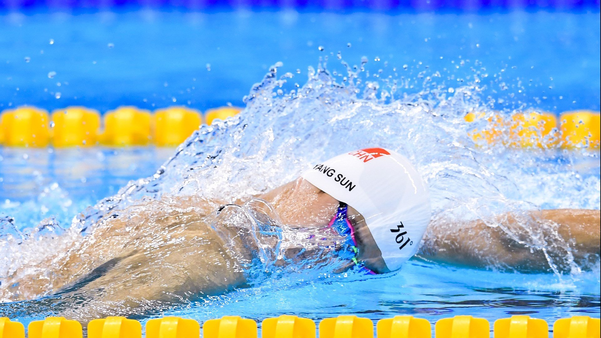 关键封盖：李磊最后时刻成功封堵上海队投篮！，李磊 上海