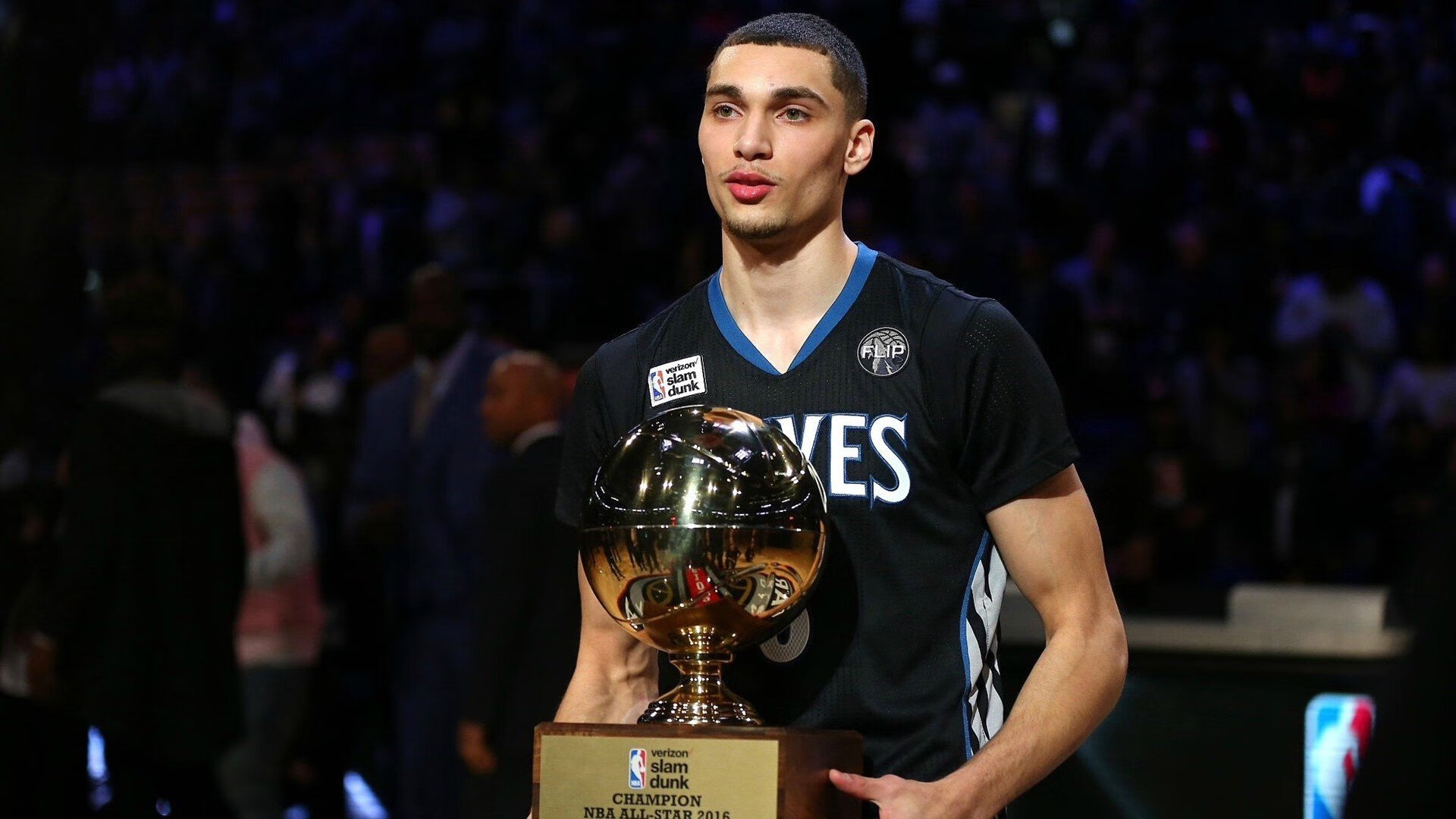 九游体育app-球员跳出合同是否说明信任缺失，nba跳出合同重新签约